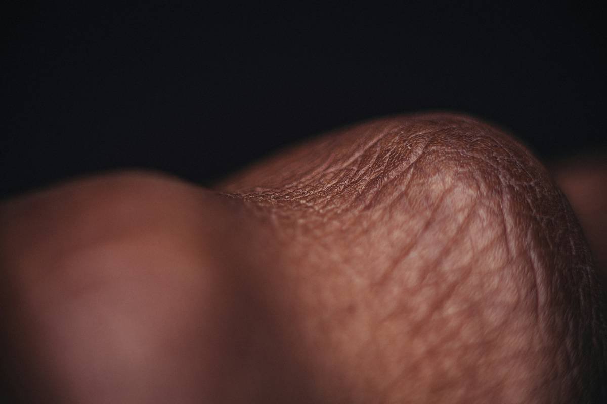 Why Your Tinted Moisturizer for Dry Skin Keeps Flaking—And How to Fix It Fast